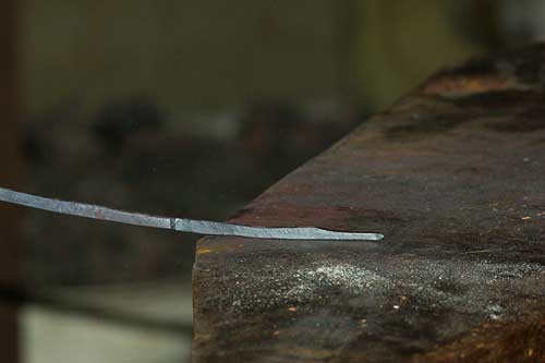 Tige d'acier - Fabrication et forge d'un tire-bouchon