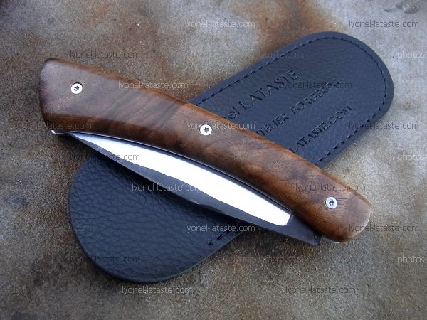 Couteau pliant Le GRAAL avec son étui de protection,(fourreau de poche).