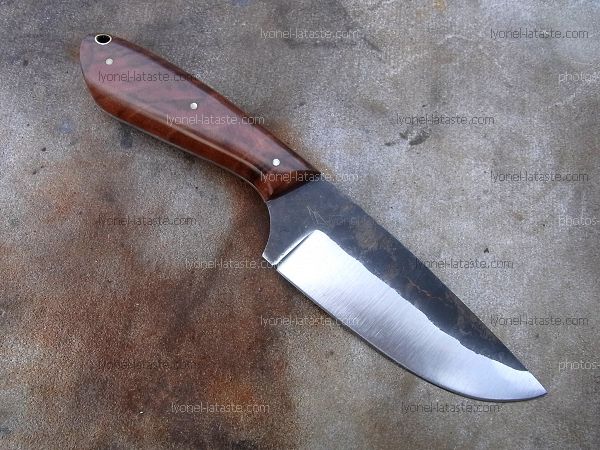Couteau L.LATASTE manche en morado avec lame en acier forgé.