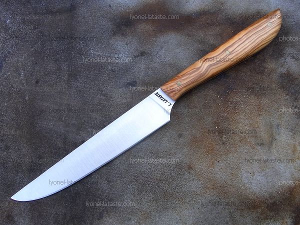 Couteaux de table L.LATASTE coffret 2 pièces manches en olivier avec lames en acier inoxydable.