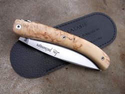 Couteau LOU PALOUMAYRE manche en bouleau madré avec son étui de protection, (fourreau de poche).