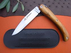 Couteau LOU PALOUMAYRE olivier avec tire-bouchon avec son étui de protection, fourreau de poche.