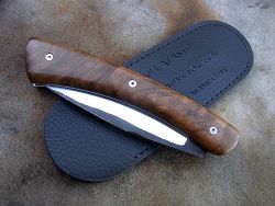 Couteau pliant Le GRAAL avec son étui de protection,(fourreau de poche).