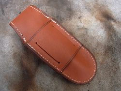 Double passant étui de ceinture en cuir pour couteaux L.LATASTE, couteau BECASSIER, couteau LOU PALOUMAYRE, couteau Le GRAAL et  couteau LE BAZADAIS.