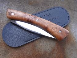 Couteau pliant Le GRAAL avec son étui de protection,(fourreau de poche).
