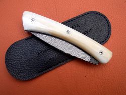 Couteau Le GRAAL lame damas, ivoire de mammouth avec son étui de protection,(fourreau de poche).