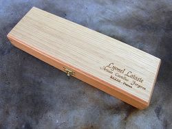 Couteaux de table L.LATASTE, présentation du coffret en chêne.